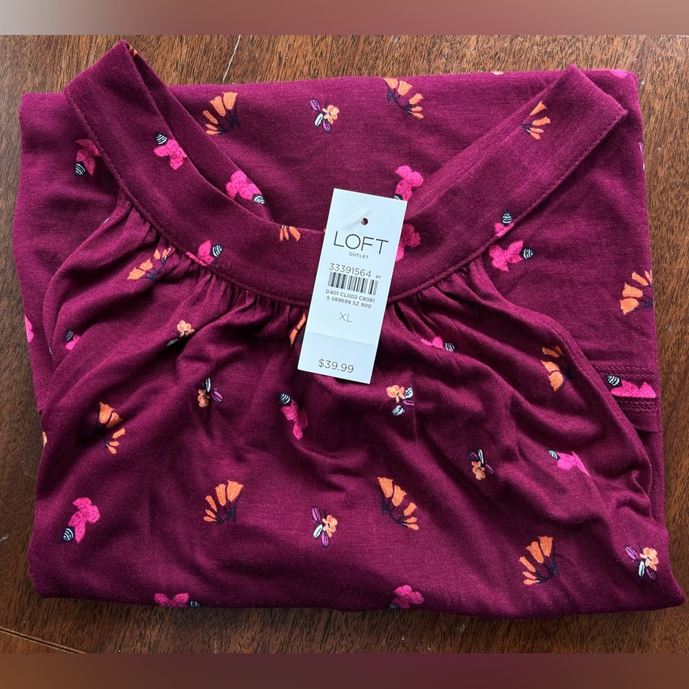 NWT: LOFT Bee & Flowers tank top - XL